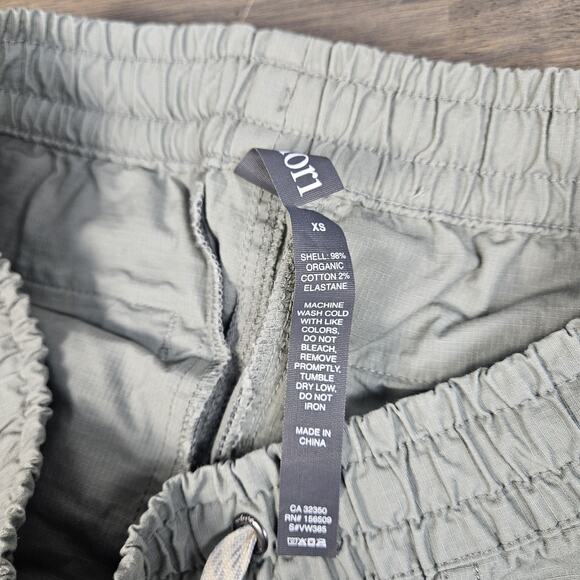 VUORI Women's Vintage Ripstop Short Light Olive Green Size XS Distressed - Picture 3 of 6